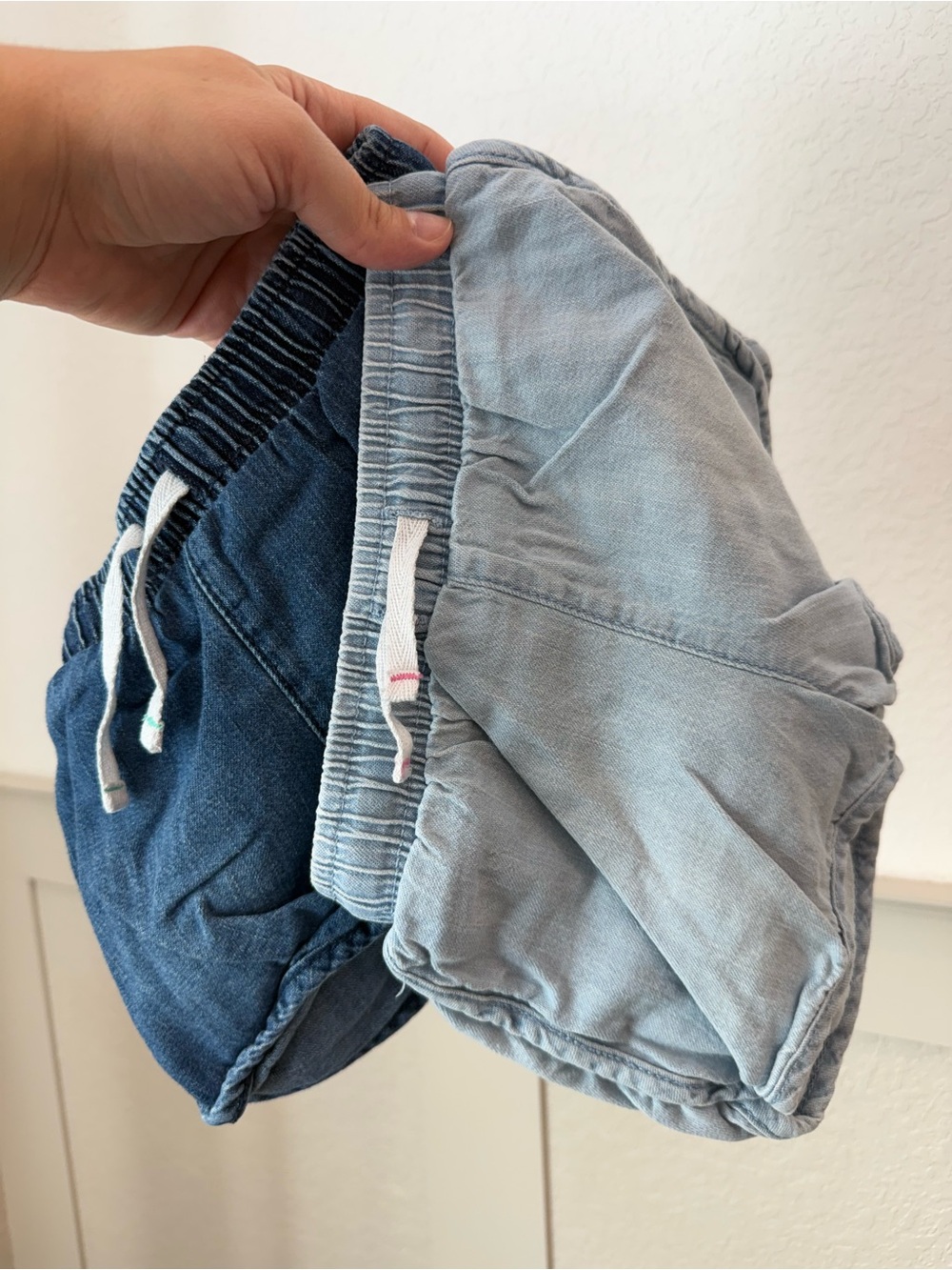 Cat & Jack Toddler Girls Elastic Waist Shorts - Light & dark wash (2 pairs)